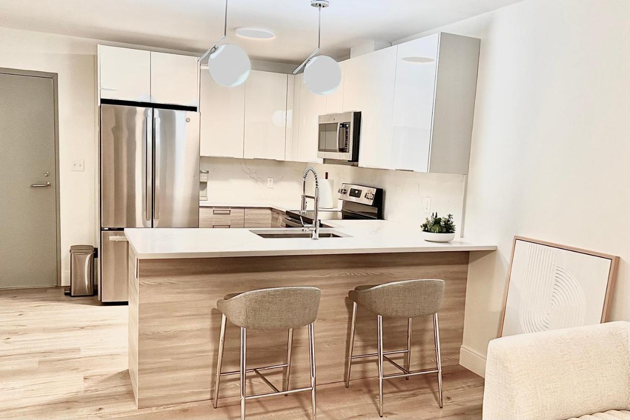 Modern 2 Bed Furnished Apartment In Куинси Экстерьер фото